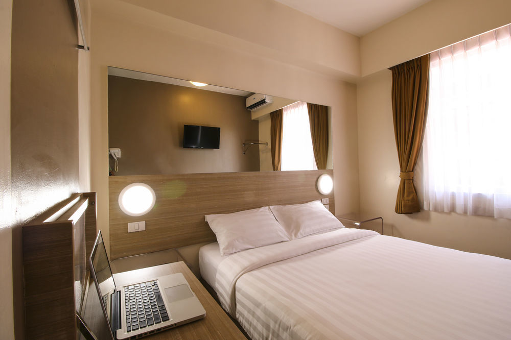 Red Planet Manila Aseana City Paranaque City Eksteriør bilde
